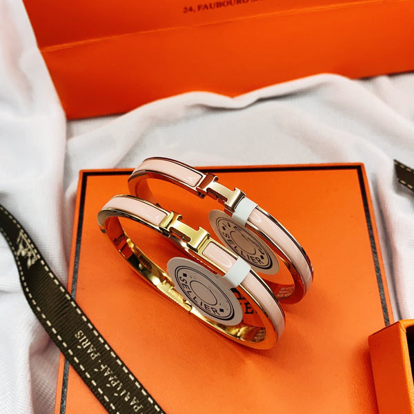 ˇトレンドジュエリーˇクラシック HM クリック ピンク 8mm エナメルブレスレット